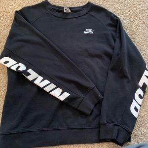 COPY - Nike SB crew neck sweater